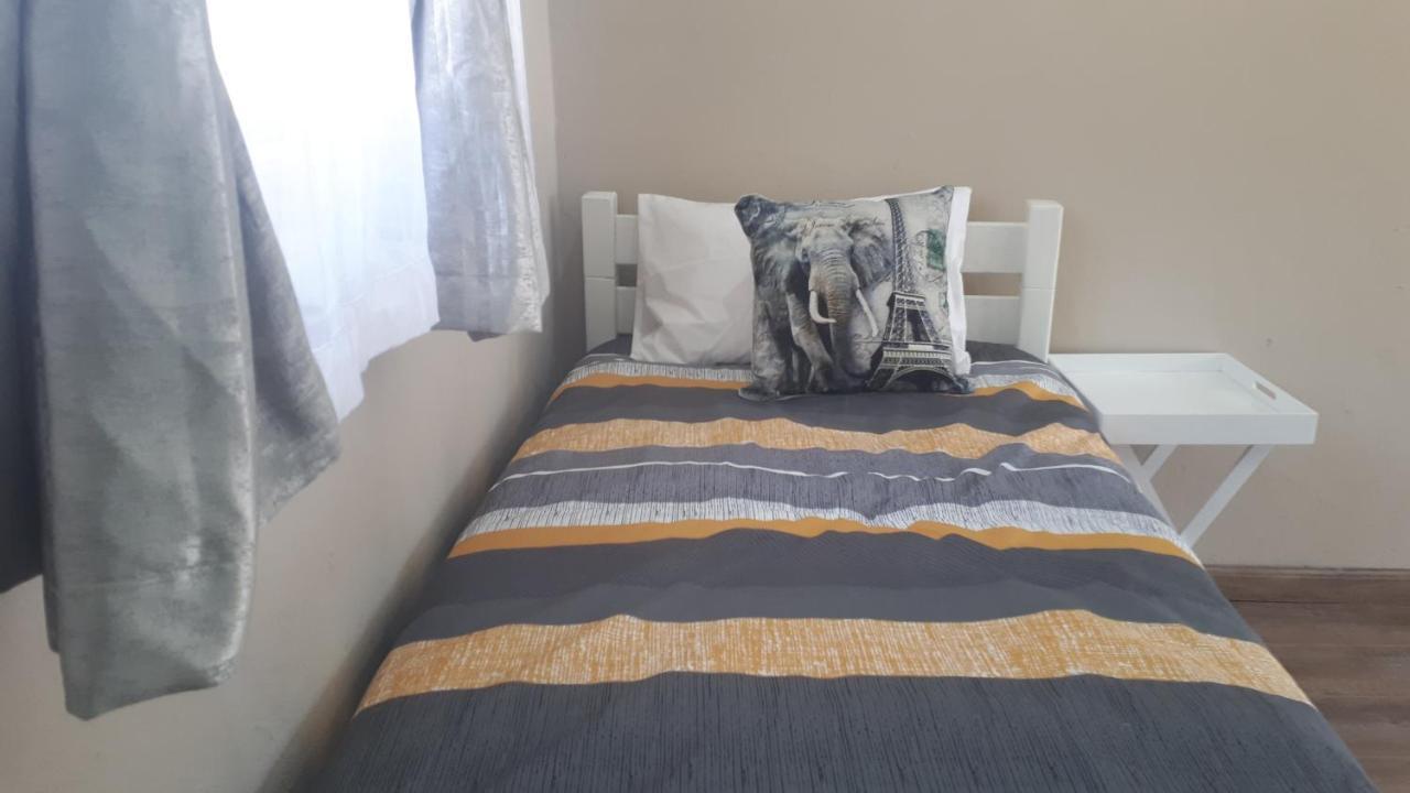 Relax In Aberdeen Johannesburg Bilik gambar